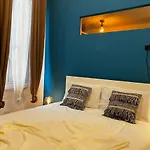 아파트 Regina Ai Navigli - Sky Tv, Wifi And Breakfast Box 밀라노