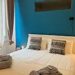 아파트 Regina Ai Navigli - Sky Tv, Wifi And Breakfast Box