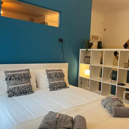 Regina Ai Navigli - Sky Tv, Wifi And Breakfast Box * Milano