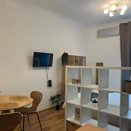 Regina Ai Navigli - Sky Tv, Wifi And Breakfast Box Apartmán Milán