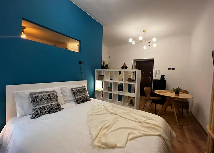 Regina Ai Navigli - Sky Tv, Wifi And Breakfast Box Appartamento Milano
