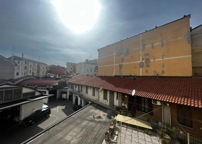 Regina Ai Navigli - Sky Tv, Wifi And Breakfast Box