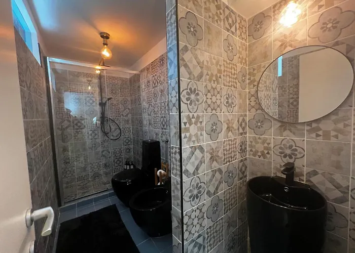 Regina Ai Navigli - Sky Tv, Wifi And Breakfast Box Appartamento Milano